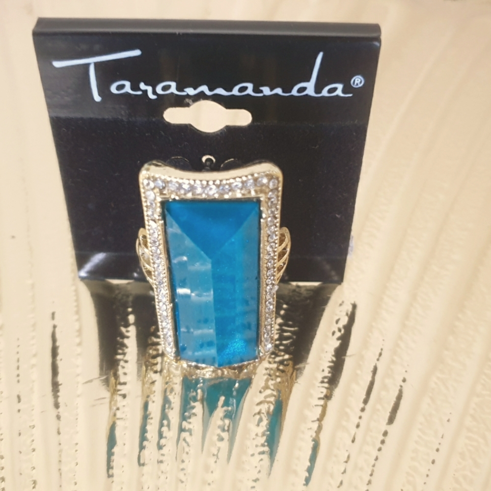 Beautiful Turquoise and Rhinestone knuckle Ring